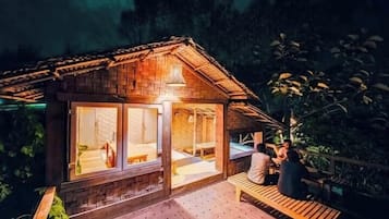 Mặt tiền nơi lưu trú