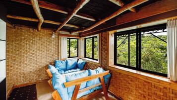 Mặt tiền nơi lưu trú