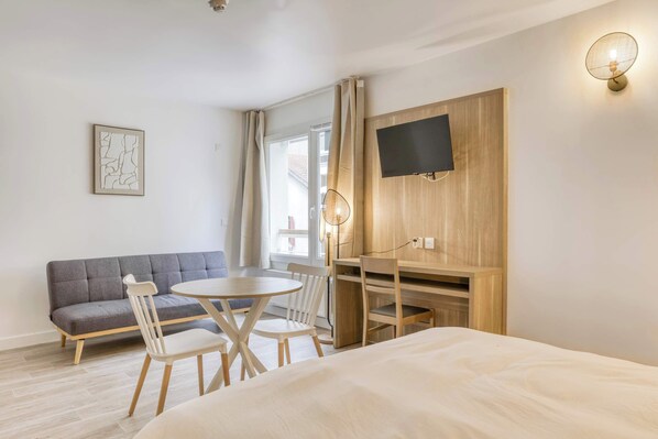 1 Schlafzimmer, Schreibtisch, Bügeleisen/Bügelbrett, WLAN