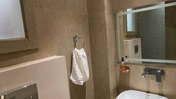 Standard-sviitti | Kylpyhuone | Pyyhkeet