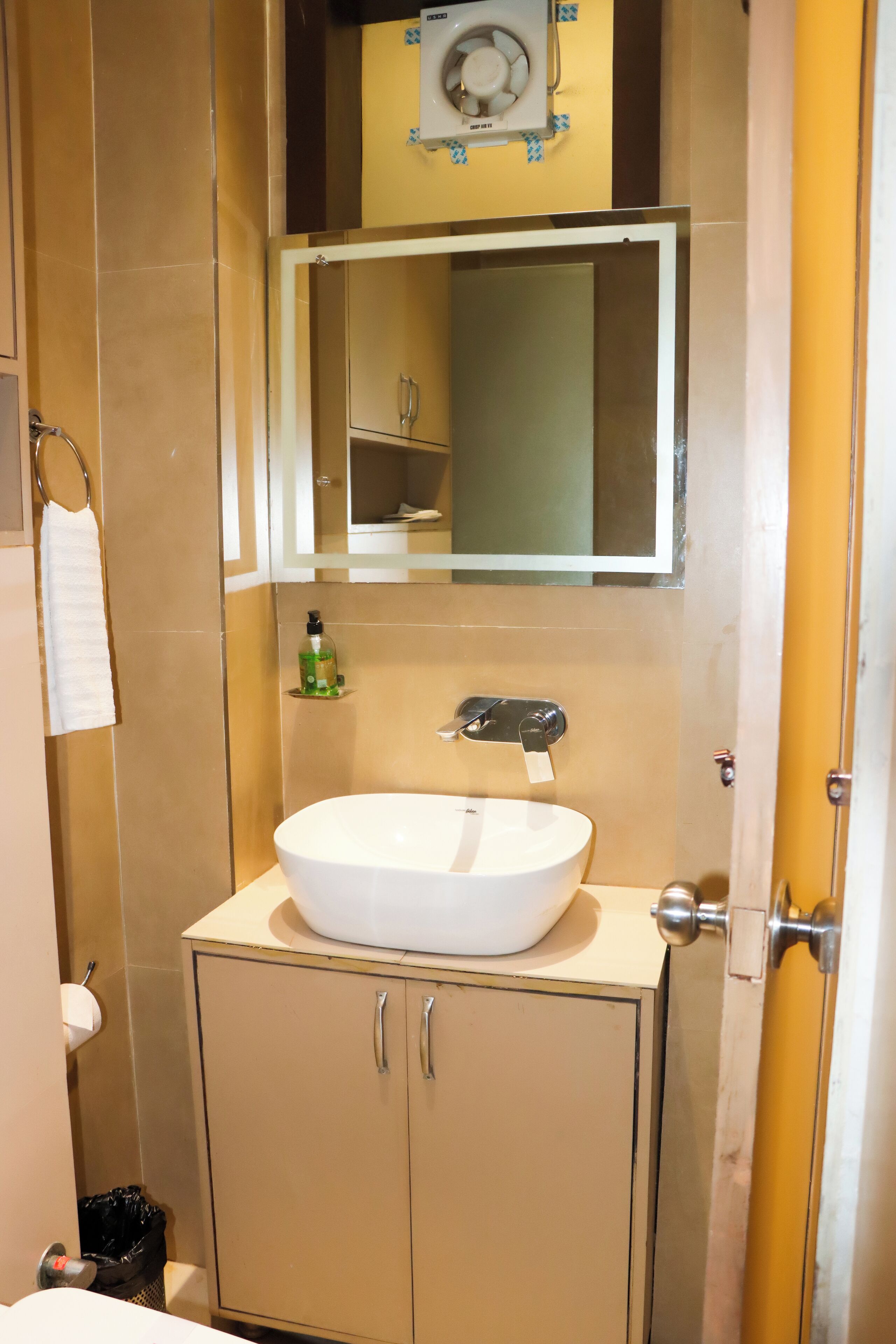 Towels, soap, shampoo