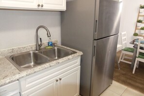 Interior - Family-Friendly 2BR Condo Near Universal (Orlando)