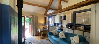 Lake District hideaway for 3 plus dogs - perfect for sharers, couples & families
