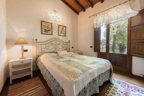 4 habitaciones, wifi gratis y ropa de cama 