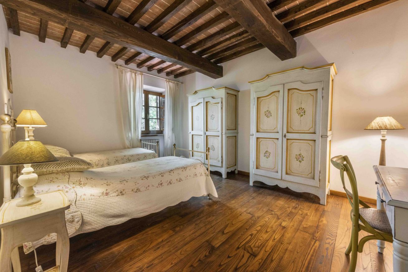 4 camere, culla da viaggio, Wi-Fi gratuito, lenzuola