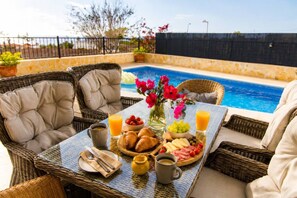 Unclassified image, 5 of 37, button - Modern 3BR Villa Heated Pool &Sea View Costa Adeje (Callao Salvaje)