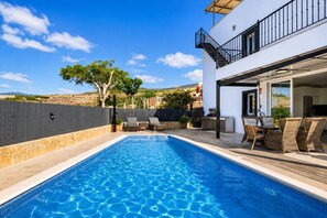 Unclassified image, 2 of 37, button - Modern 3BR Villa Heated Pool &Sea View Costa Adeje (Callao Salvaje)