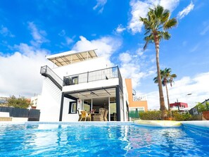 Pool - Modern 3BR Villa Heated Pool &Sea View Costa Adeje (Callao Salvaje)