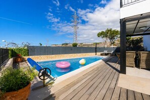 Unclassified image, 4 of 37, button - Modern 3BR Villa Heated Pool &Sea View Costa Adeje (Callao Salvaje)