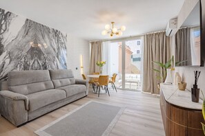 TV - Oceanview Luxury Apartment Costa Adeje (Costa Adeje)