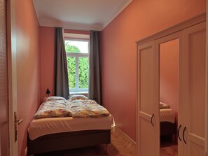 1 bedroom, desk, iron/ironing board, free WiFi