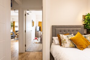 2 bedrooms, iron/ironing board, free WiFi