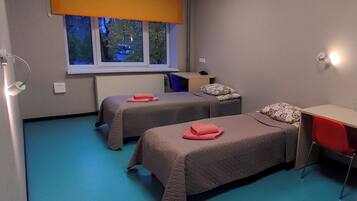 Desk, laptop workspace, iron/ironing board, free WiFi