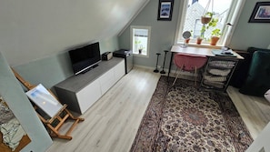 Shared Dormitory, 1 Bedroom, Smoking, Balcony | Room amenity