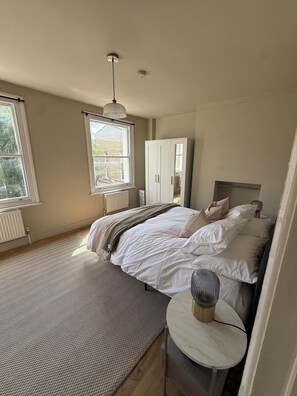2 Schlafzimmer, Bügeleisen/Bügelbrett, WLAN, Bettwäsche