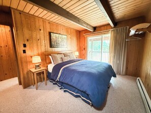 3 bedrooms, travel cot, WiFi, bed sheets