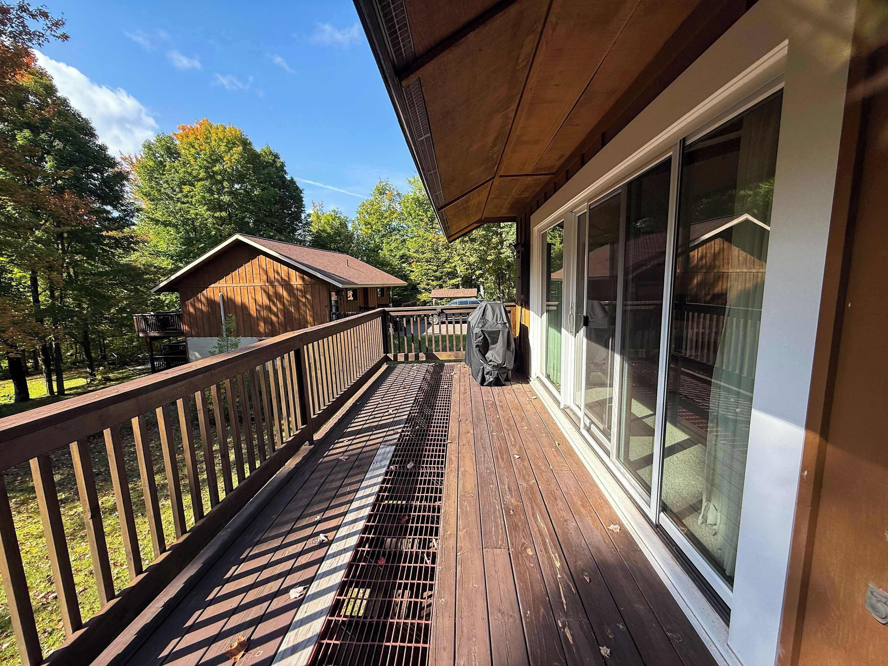 The large upper back deck houses the propane grill with all supplies provided. 