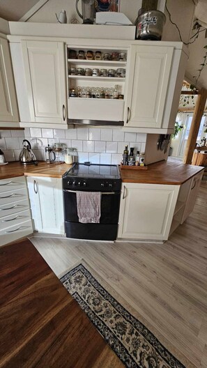 Appartement, 2 slaapkamers, balkon, uitzicht op stad | Interieur