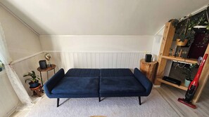 Appartement, 2 slaapkamers, balkon, uitzicht op stad | Woonruimte | Boeken