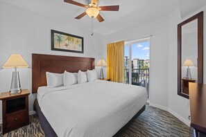 2 bedrooms, Internet, bed sheets - 2BR Condo: Family-Friendly with Parking (Treasure Island)