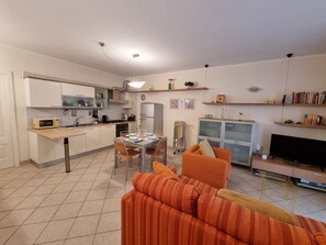 Living area - Freddy's House Apartment (Loano)