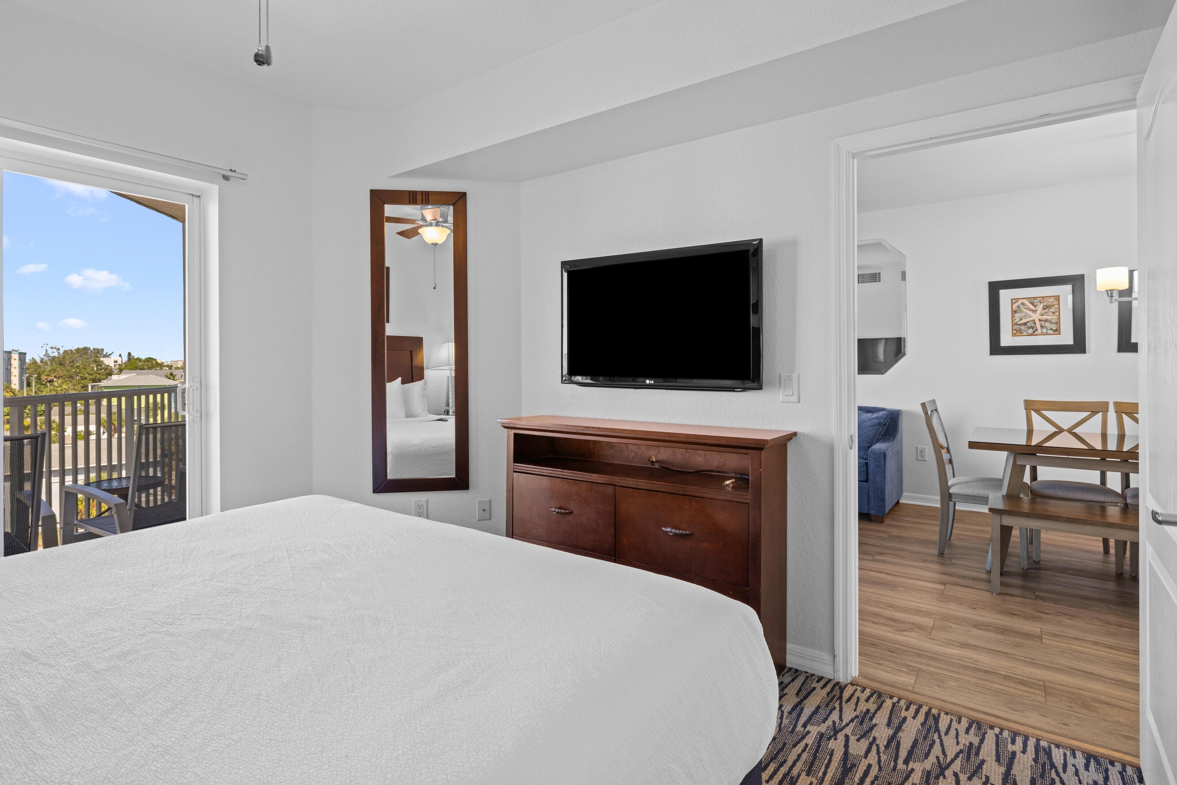 2 bedrooms, internet, bed sheets