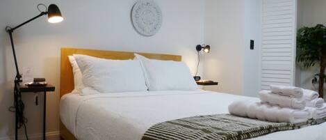 1 chambre, bureau, fer et planche à repasser, Wi-Fi gratuit