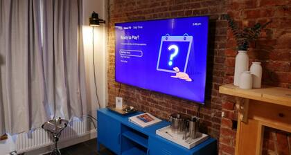 9 Min Walk to LightRail - 30 Min drive NYC