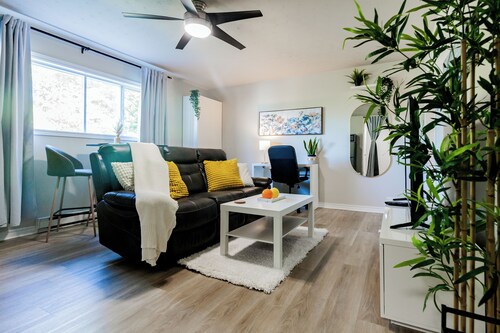 Armdale Retreat + Free Photoshoot!