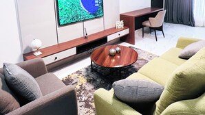 星評価なしの画像、5 / 93、ボタン
