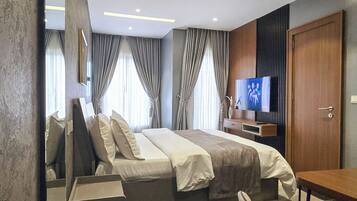 Family Duplex | Iron/ironing board (on request), WiFi (free)