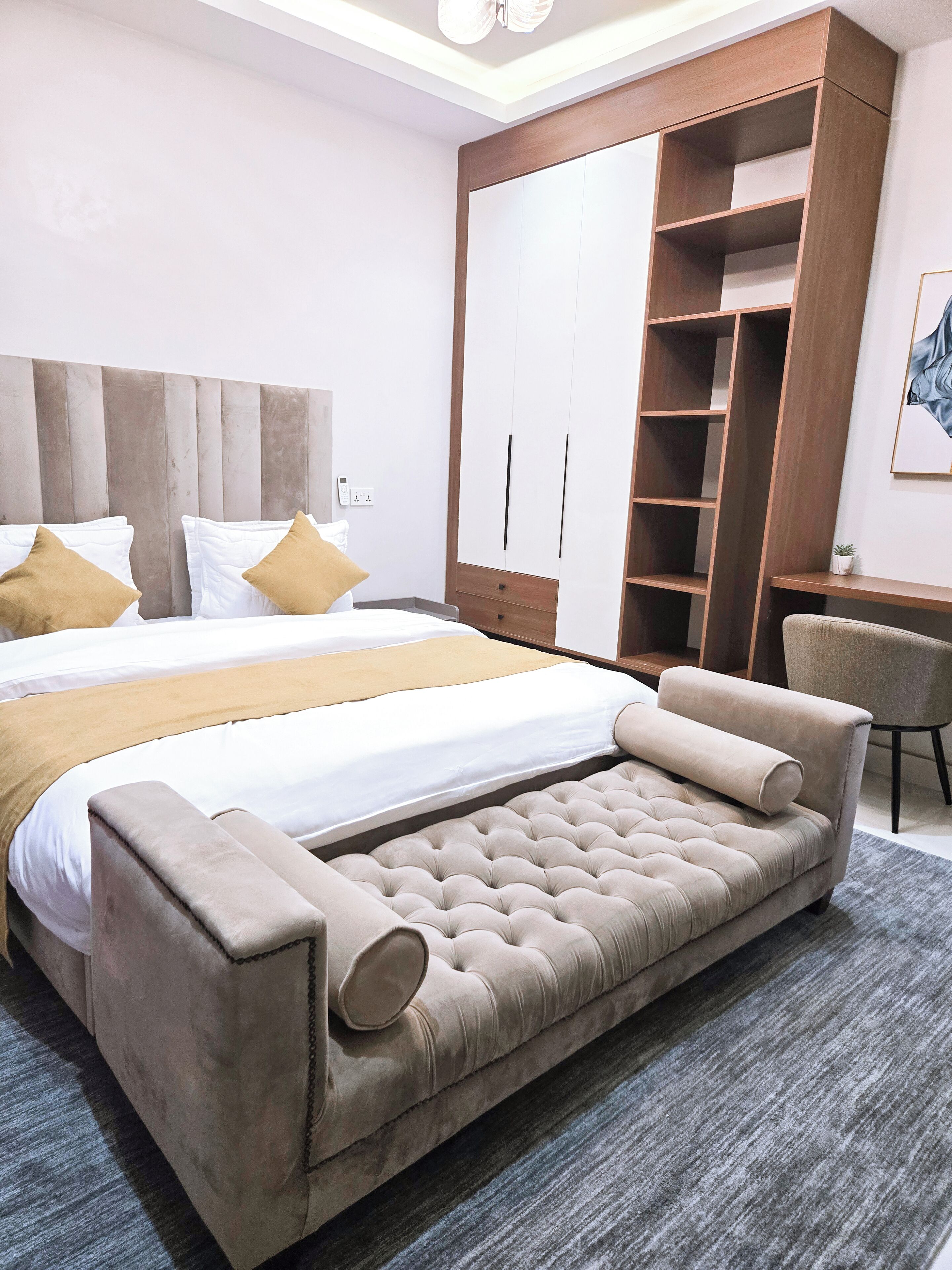 Premier Studio Suite | Iron/ironing board, free WiFi