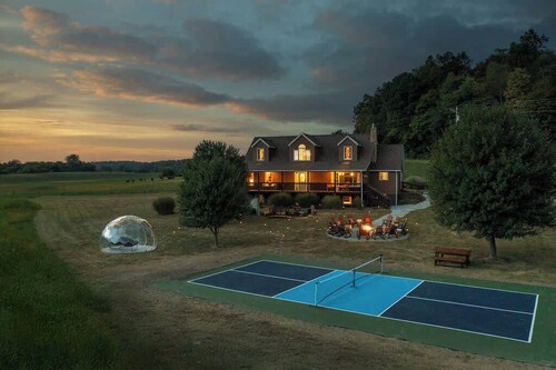 Stoneveil Retreat | Pond • Hot Tub • Sauna