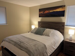 2 habitaciones, tabla de planchar con plancha, wifi y ropa de cama 