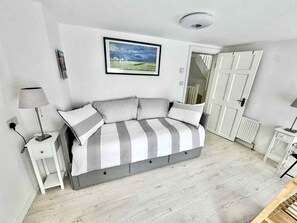 2 dormitorios, tabla de planchar con plancha, wifi y ropa de cama