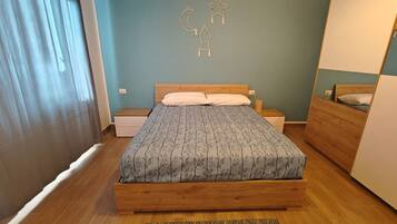 2 Schlafzimmer, Schreibtisch, WLAN, Bettwäsche