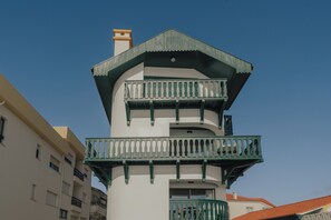 Exterior - Seafront chalet with direct access to the beach on foot (Marinha Grande)