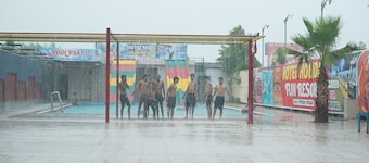 Hotel Holiday Fun Resort