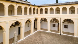 Exterior - Il Chiostro di San Domenico (Bevagna)