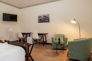 Superior-Doppelzimmer | Schreibtisch, kostenloses WLAN