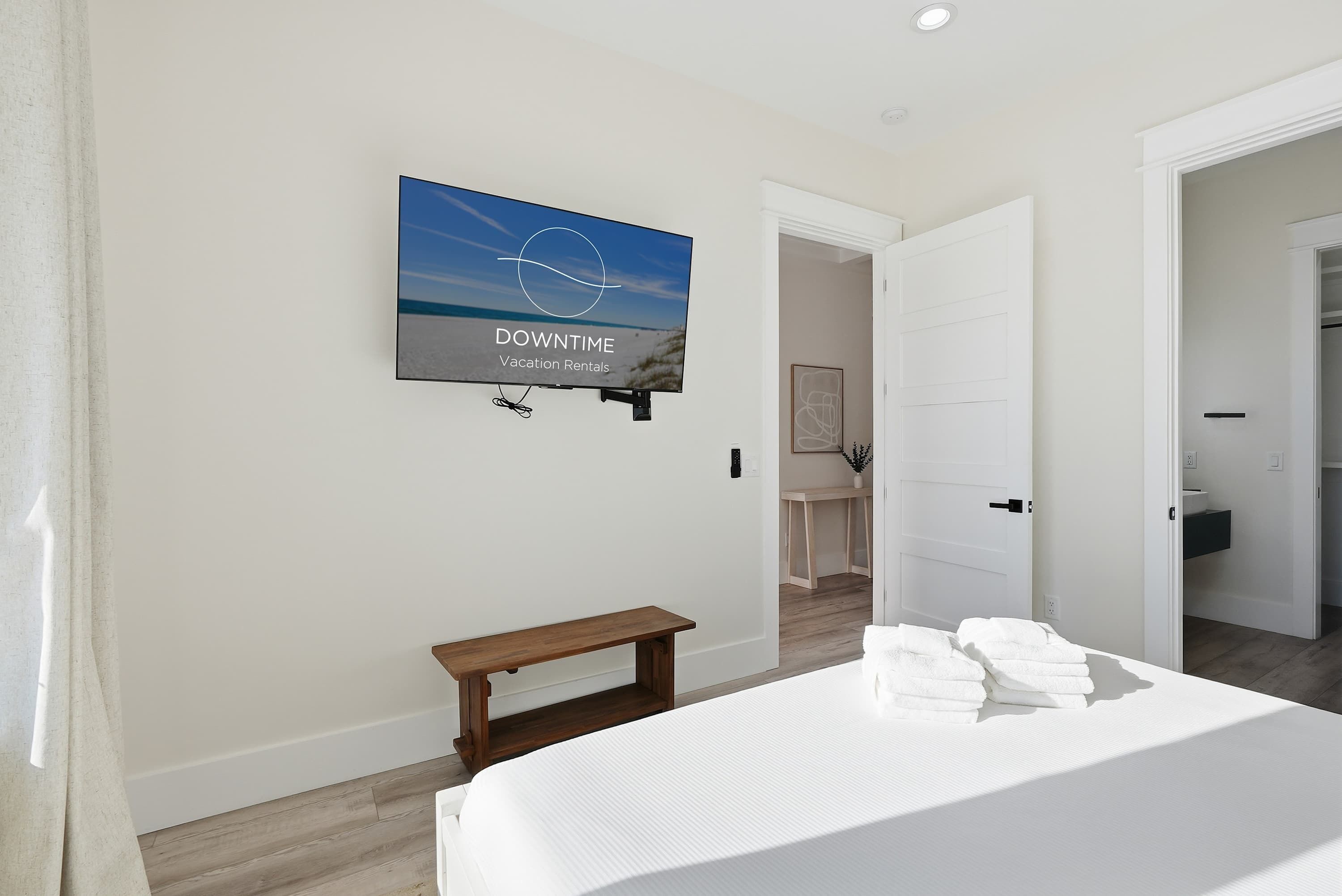 7 bedrooms, desk, iron/ironing board, WiFi (free)