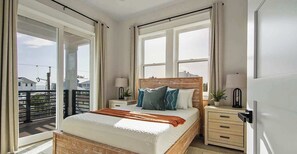 Desk, iron/ironing board, WiFi, bed sheets
