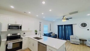 Fridge, microwave, oven, stovetop - Coastal Beach House, Blocks from Ocean! (Myrtle Beach)
