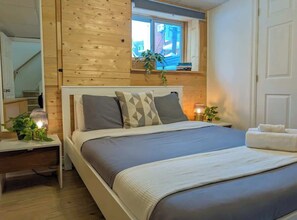 2 bedrooms, travel crib, WiFi, bed sheets