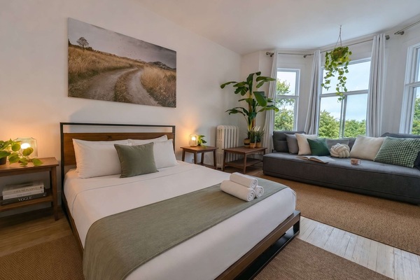 2 bedrooms, iron/ironing board, travel cot, WiFi