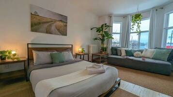 2 bedrooms, iron/ironing board, travel cot, WiFi