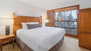 3 bedrooms, Internet