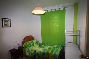 3 dormitorios, tabla de planchar con plancha, wifi y ropa de cama