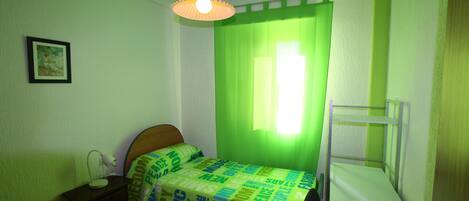 3 Schlafzimmer, Bügeleisen/Bügelbrett, WLAN, Bettwäsche