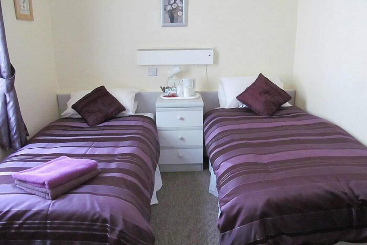 Twin Room, City View | Free WiFi